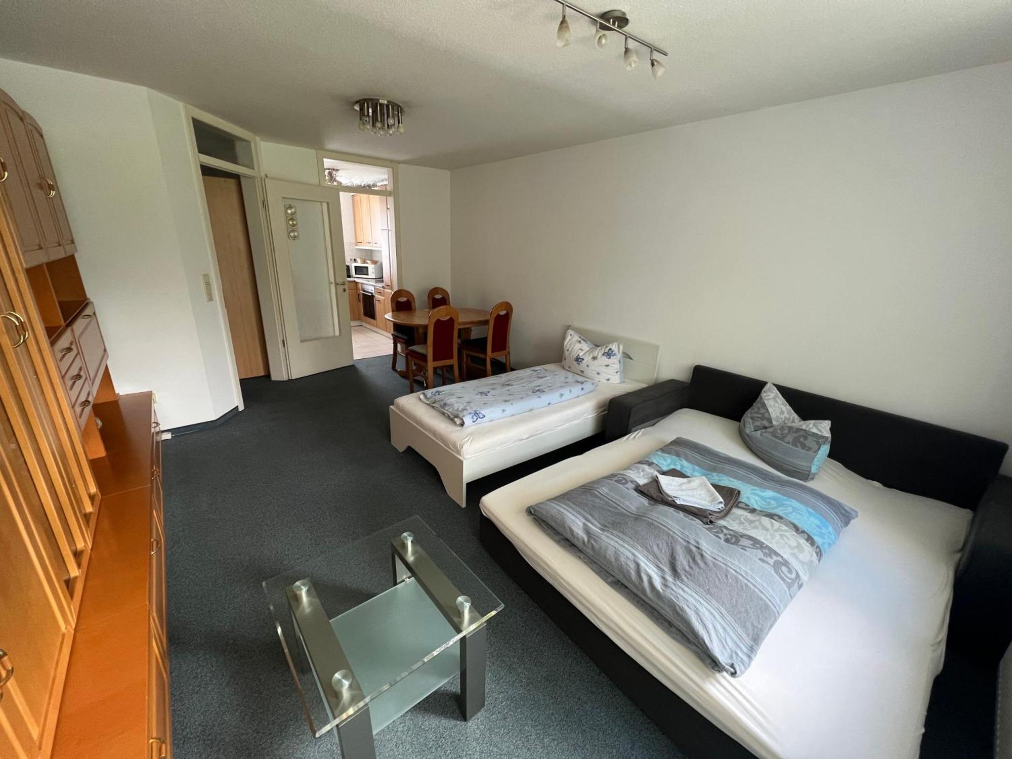Komplette Wohnung In Wendelstein Bei Nuernberg - Messenaehe Luaran gambar